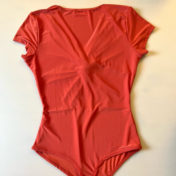 New, Mocking Jay Red Coral Stretchy Short Sleeves V-Neck Bodysuit. Size Small. - Picture 2 of 5